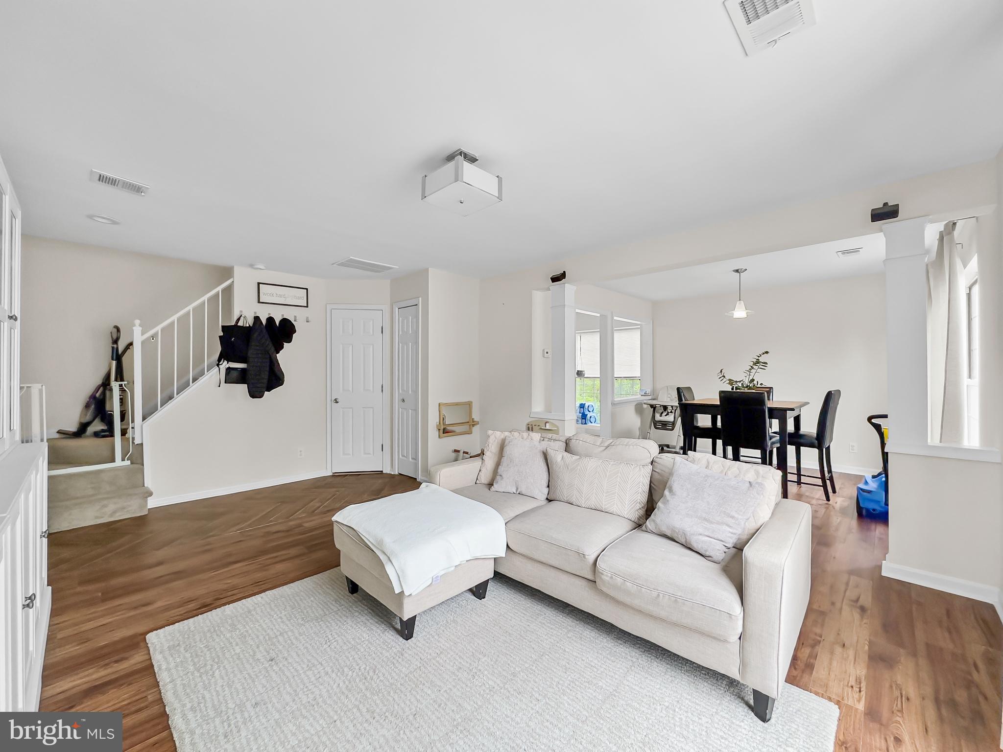11180 Rienzi Place, Unit 204 Manassas, VA 20109 - Photo 5 of 19 Gallery Image 5