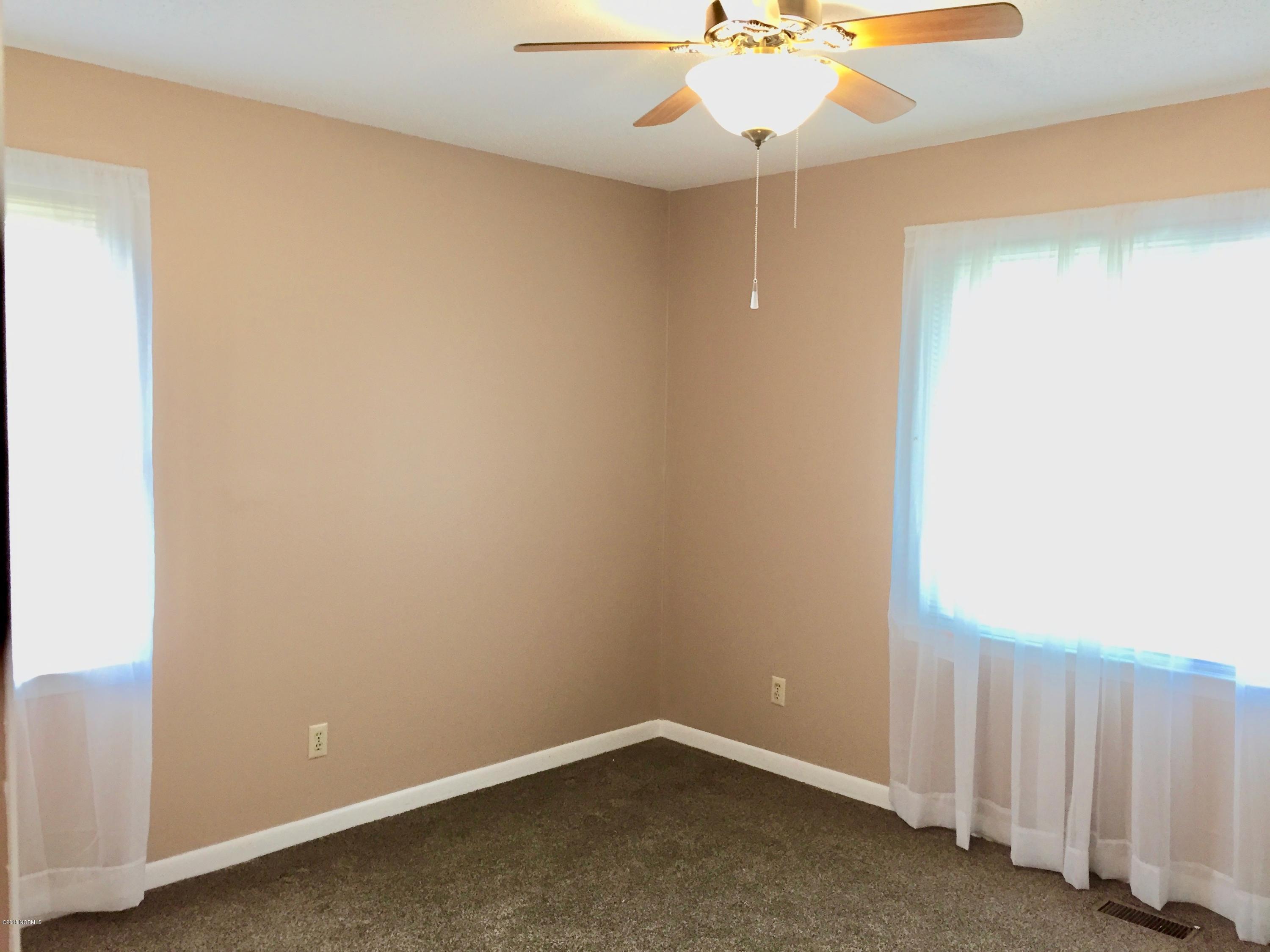 202 Pine Dale Road Havelock, NC 28532 - Photo 24 of 30 24. IMG_6029