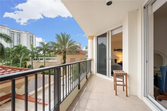 $6,500 | 1065 Borghese Lane, Unit 203, Naples, FL 34114