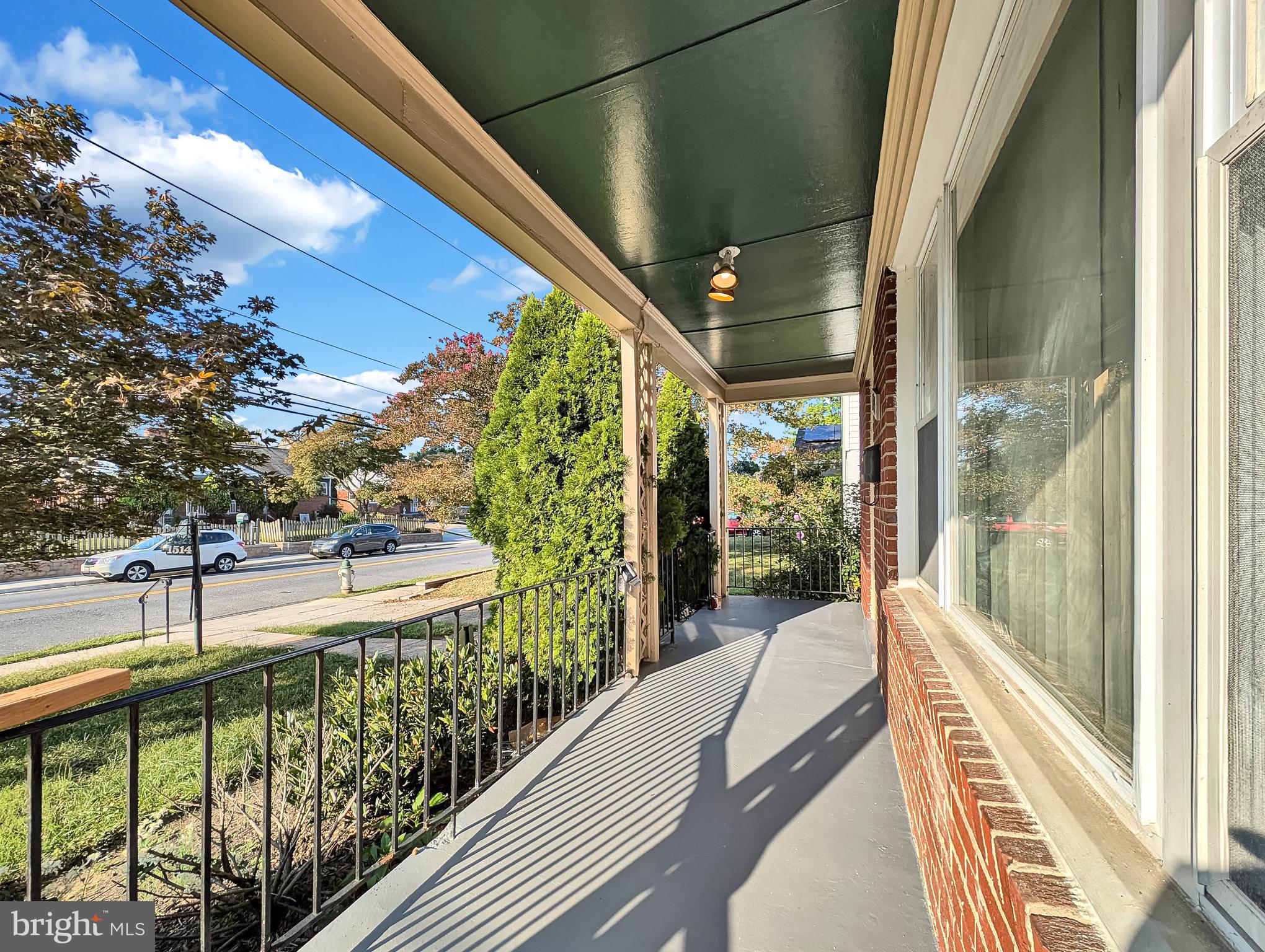 1514 Oakview Drive Silver Spring, MD 20903 - Photo 3 of 27
