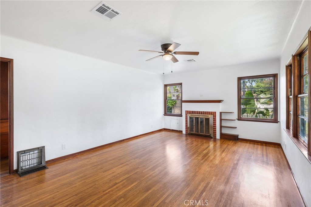 5615 Brockton Avenue Riverside, CA 92506 - Photo 5 of 40