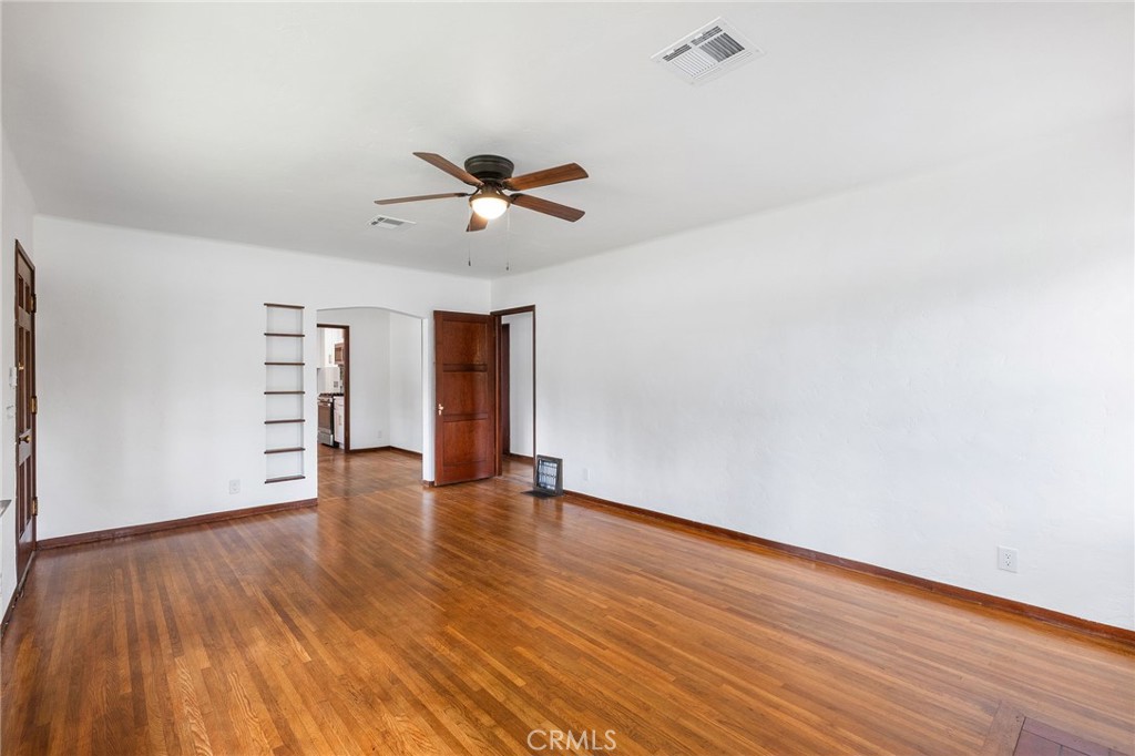 5615 Brockton Avenue Riverside, CA 92506 - Photo 8 of 40