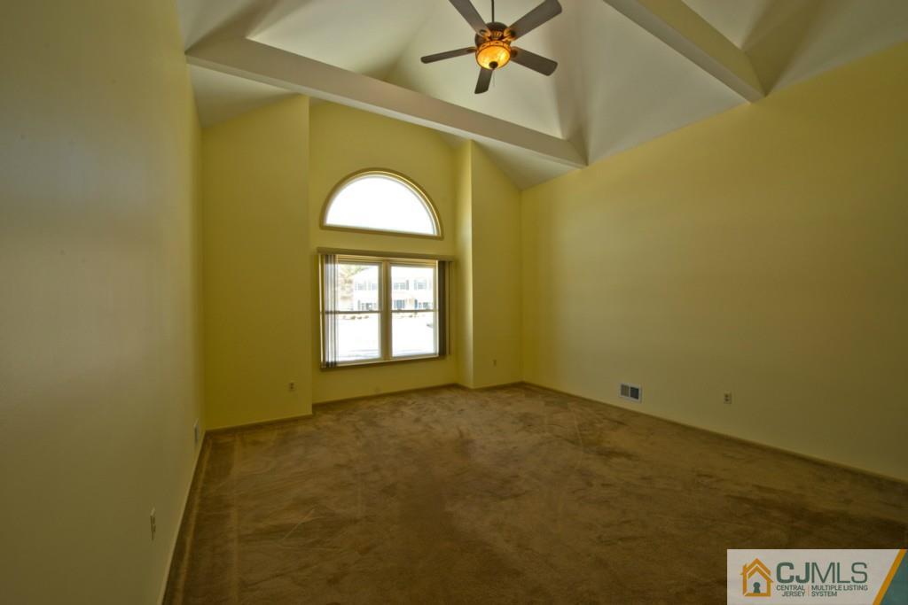 66 Rohill Road Hillsborough, NJ 08844 - Photo 12 of 25 Gallery Image 12