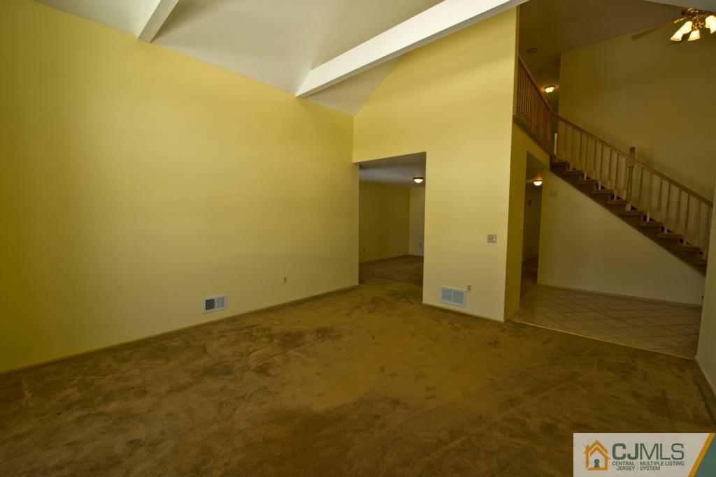 66 Rohill Road Hillsborough, NJ 08844 - Photo 13 of 25 Gallery Image 13