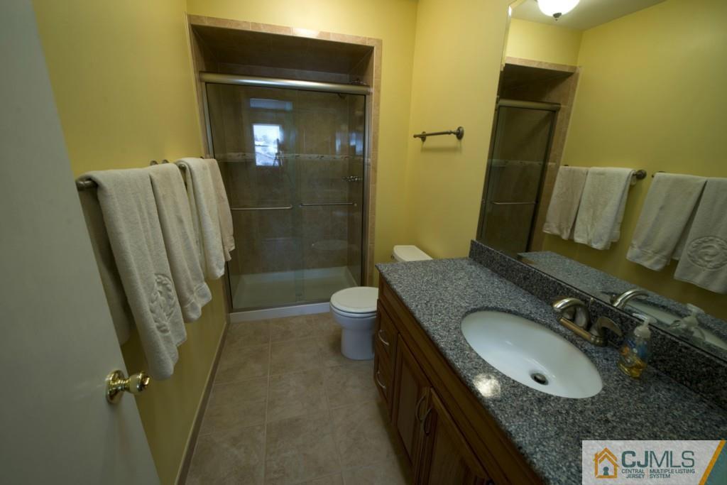 66 Rohill Road Hillsborough, NJ 08844 - Photo 19 of 25 Gallery Image 19