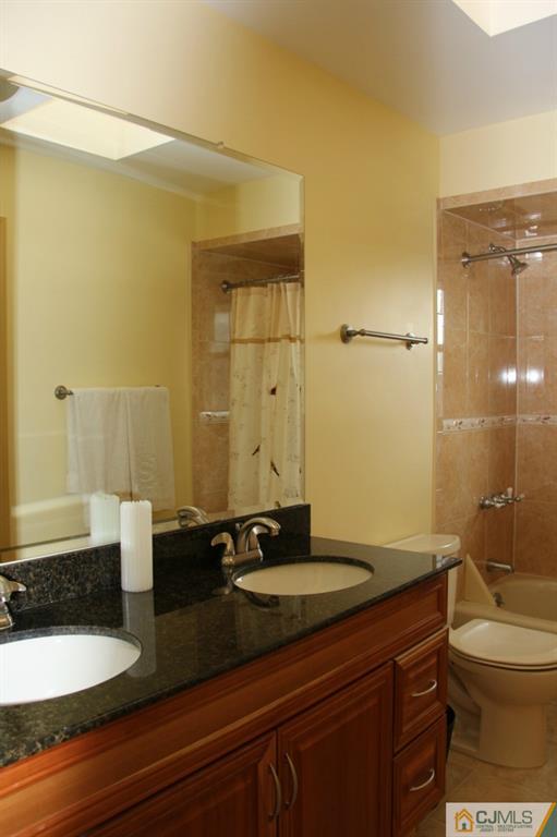 66 Rohill Road Hillsborough, NJ 08844 - Photo 23 of 25 Gallery Image 23