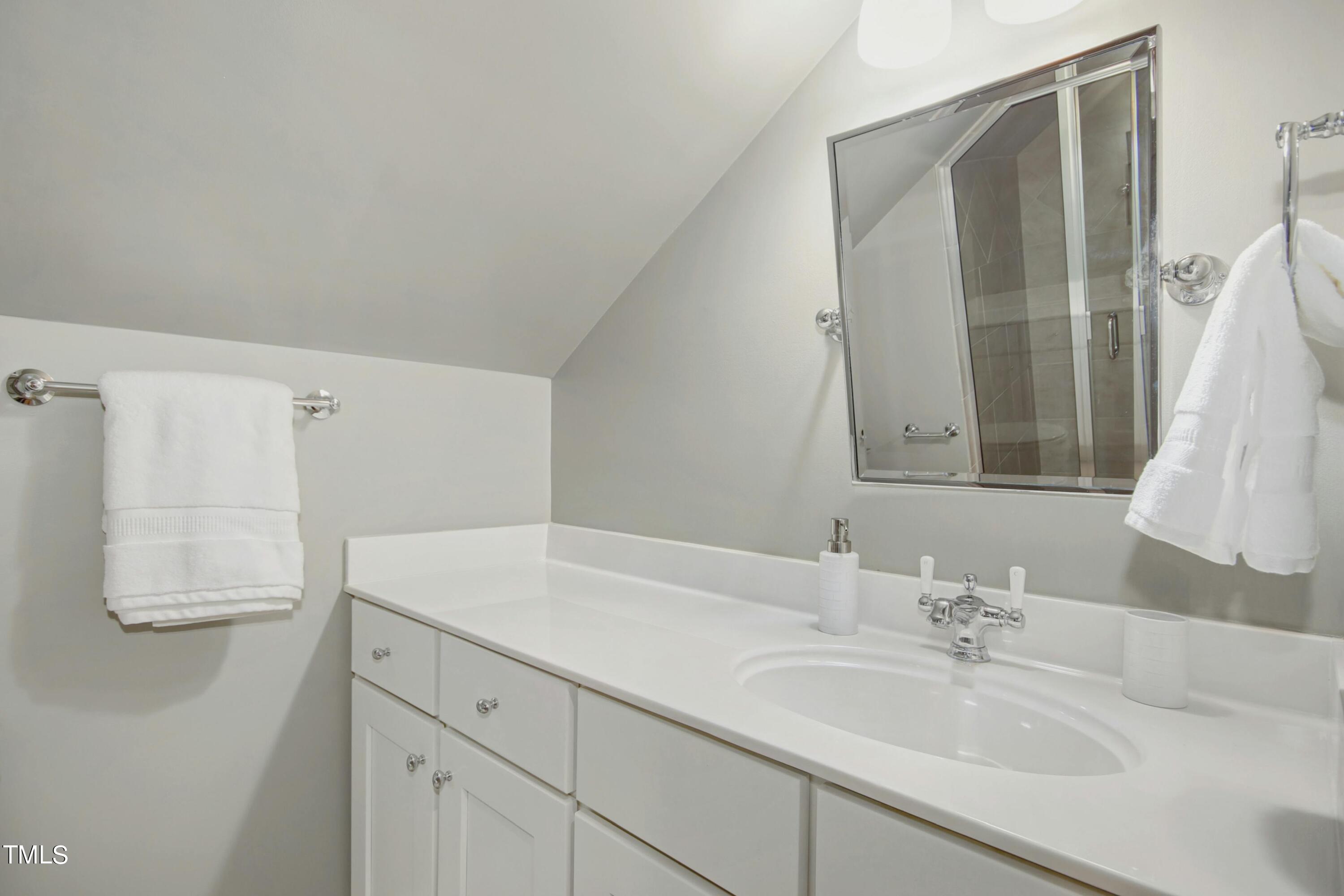 512 Peebles Street Raleigh, NC 27608 - Photo 38 of 45 040-469391-512_Peebles_Street_IMG_2767_H