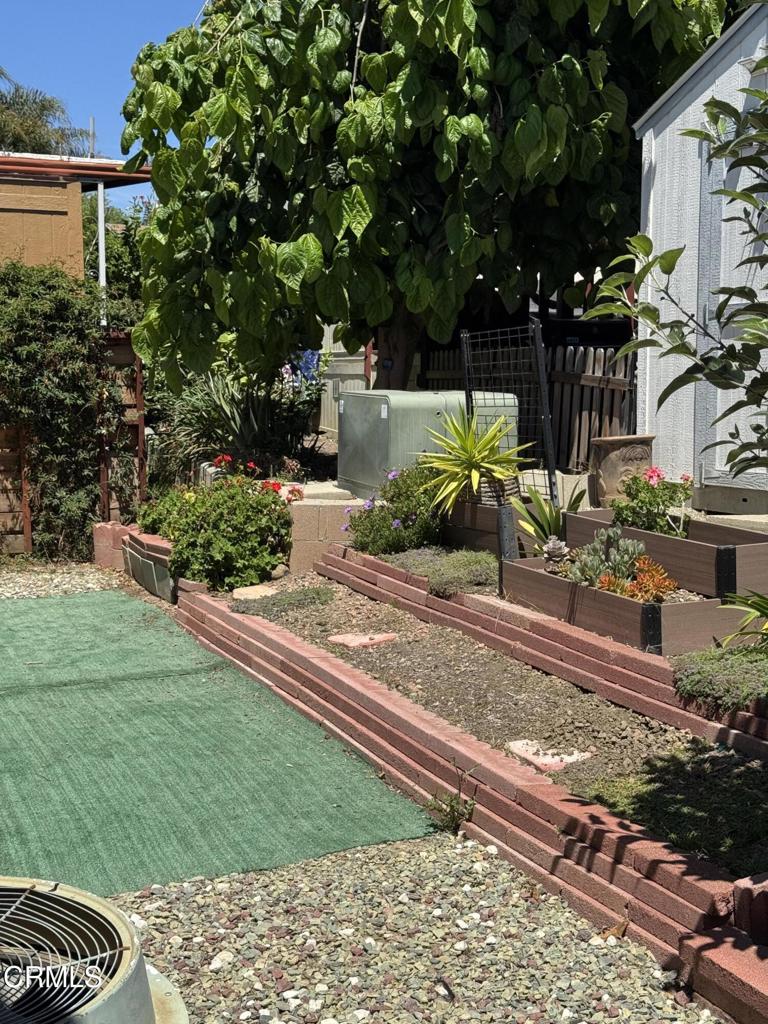 13 Debussy Lane, Unit 13 Ventura, CA 93003 - Photo 16 of 20 IMG_3910