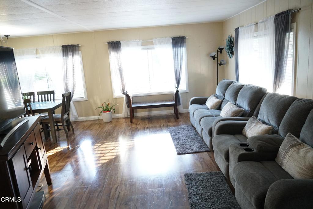 13 Debussy Lane, Unit 13 Ventura, CA 93003 - Photo 8 of 20 IMG_8962