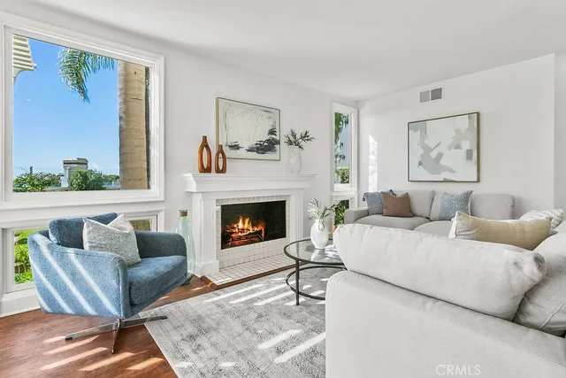 $5,999,000 | 19 Harbor Pointe Drive, Corona del Mar, CA 92625
