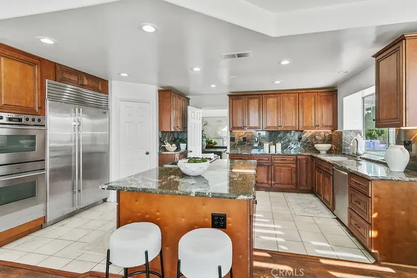 $5,800,000 | 19 Harbor Pointe Drive, Corona del Mar, CA 92625