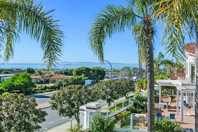$5,999,000 | 19 Harbor Pointe Drive, Corona del Mar, CA 92625
