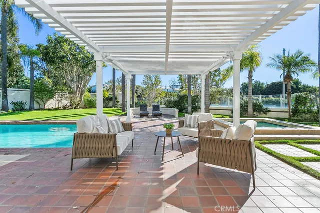 $5,999,000 | 19 Harbor Pointe Drive, Corona del Mar, CA 92625