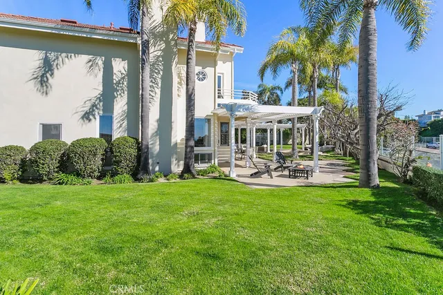 $5,999,000 | 19 Harbor Pointe Drive, Corona del Mar, CA 92625