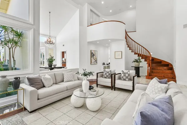 $5,800,000 | 19 Harbor Pointe Drive, Corona del Mar, CA 92625