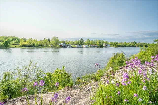 $689,900 | 27787 County Route 179, Chaumont, NY 13622