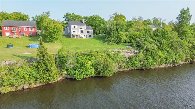 $689,900 | 27787 County Route 179, Chaumont, NY 13622
