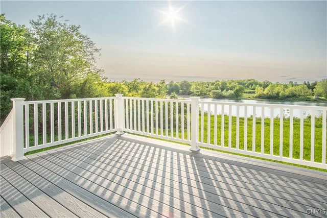 $689,900 | 27787 County Route 179, Chaumont, NY 13622