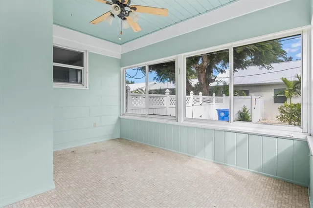 $435,900 | 2720 4th Avenue West, Bradenton, FL 34205