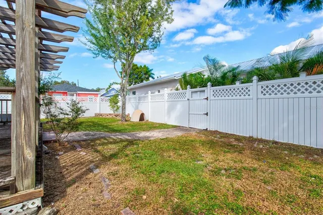 $435,900 | 2720 4th Avenue West, Bradenton, FL 34205