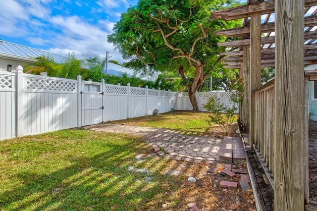 $435,900 | 2720 4th Avenue West, Bradenton, FL 34205