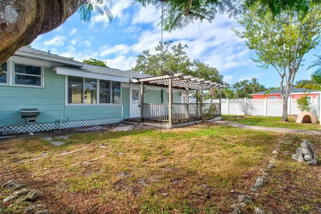 $435,900 | 2720 4th Avenue West, Bradenton, FL 34205