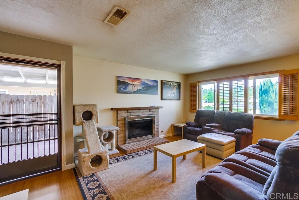 13704 Pomerado Road Poway, CA 92064 - Photo 5 of 25 Gallery Image 5