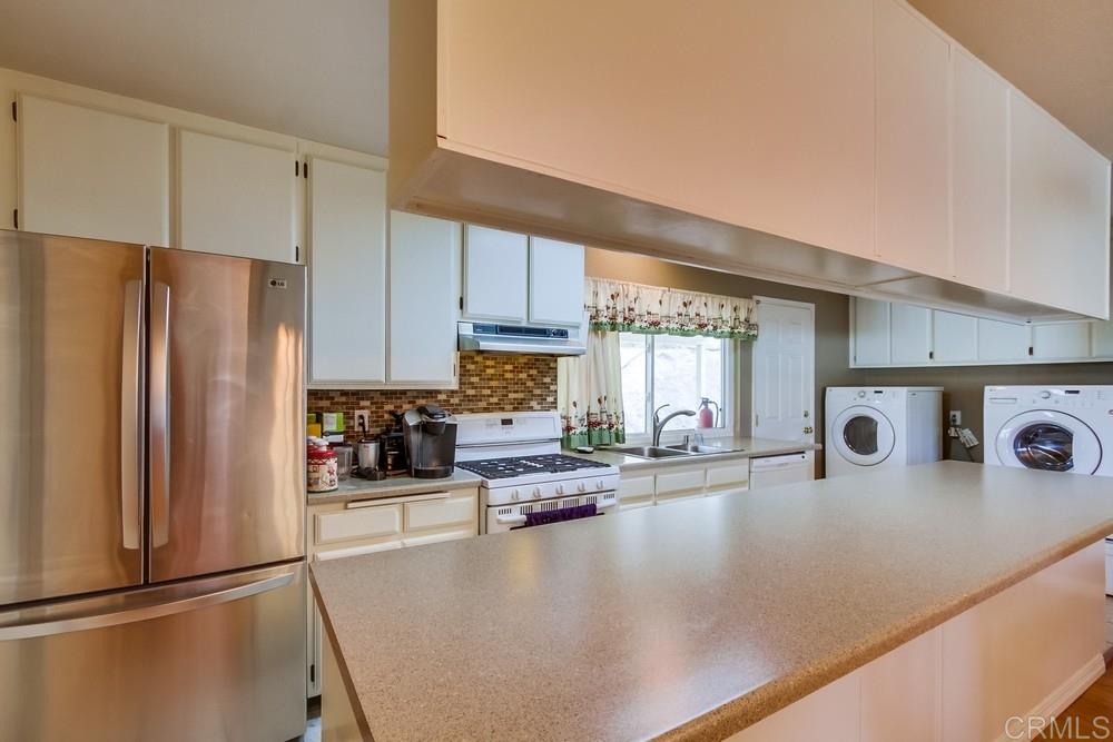 13704 Pomerado Road Poway, CA 92064 - Photo 9 of 25 Gallery Image 9