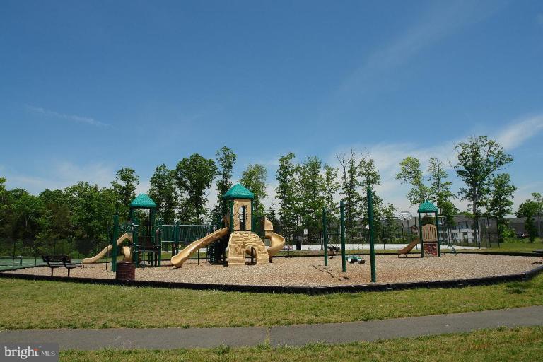 9150 Ribbon Falls Loop Bristow, VA 20136 - Photo 18 of 21 Community Playground
