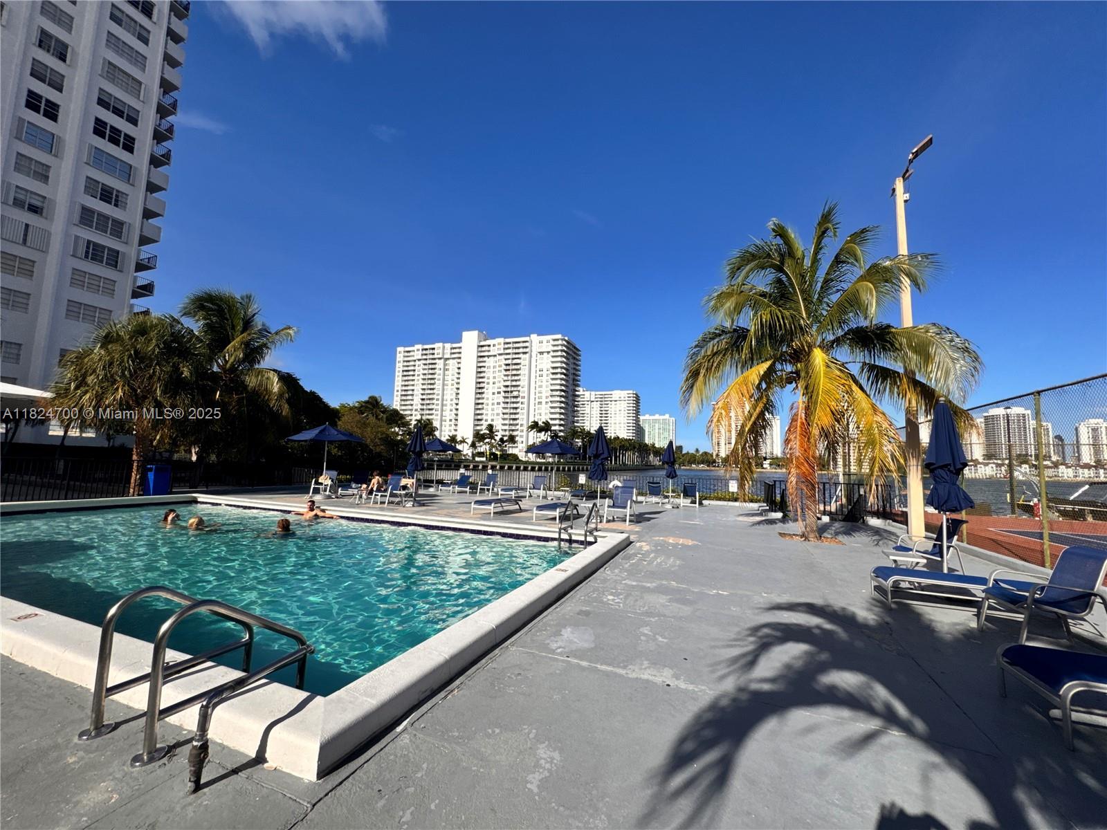 2750 Northeast 183rd Street, Unit 2103 Aventura, FL 33160 - Photo 12 of 30