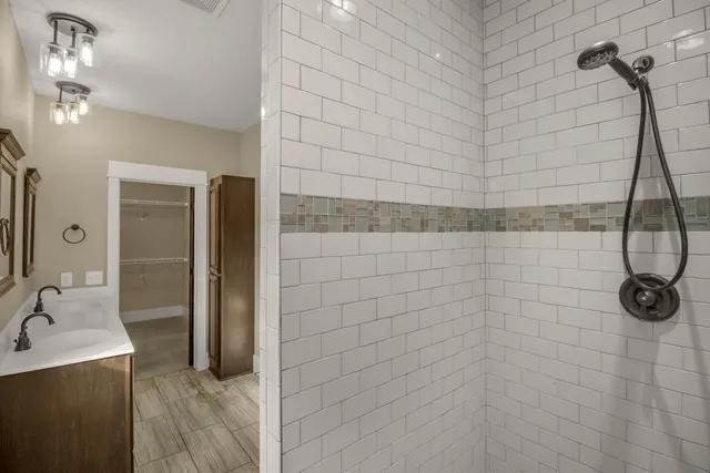 $565,000 | 1031 Homestead Drive, Jordan, MN 55352