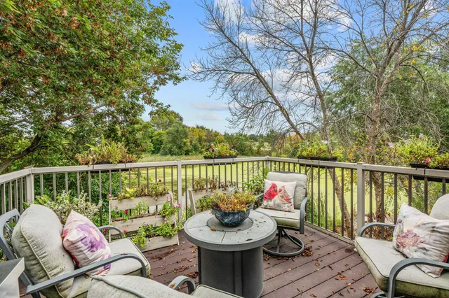 $565,000 | 1031 Homestead Drive, Jordan, MN 55352