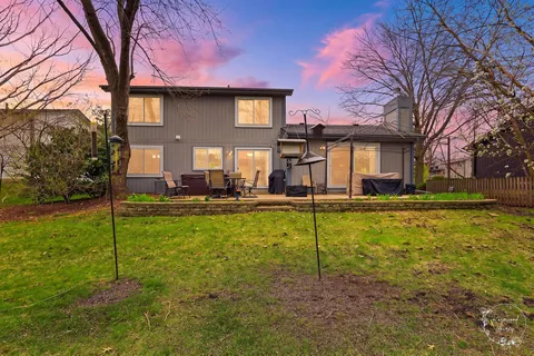 $495,000 | 774 Yosemite Trail, Roselle, IL 60172