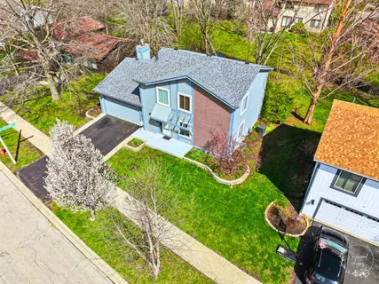 $495,000 | 774 Yosemite Trail, Roselle, IL 60172