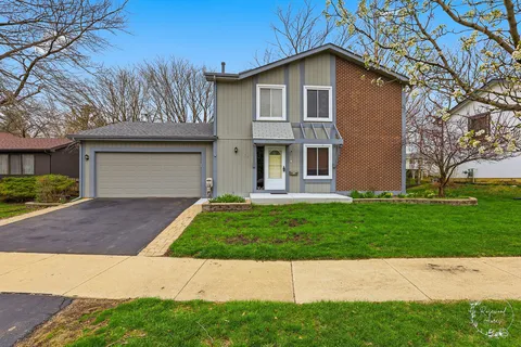 $495,000 | 774 Yosemite Trail, Roselle, IL 60172