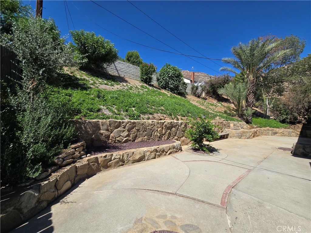 775 Libby Drive Riverside, CA 92507 - Photo 16 of 28 a view of a street with a building in the background
