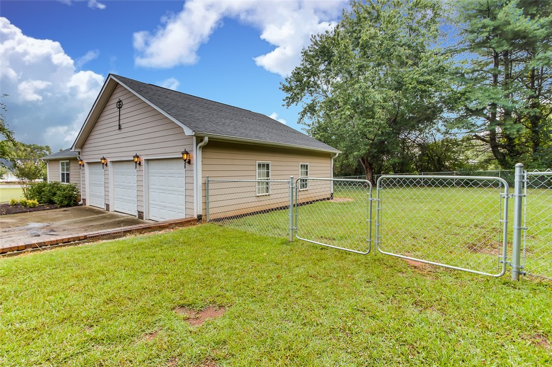 102 Devon Way Anderson, SC 29621 - Photo 3 of 36