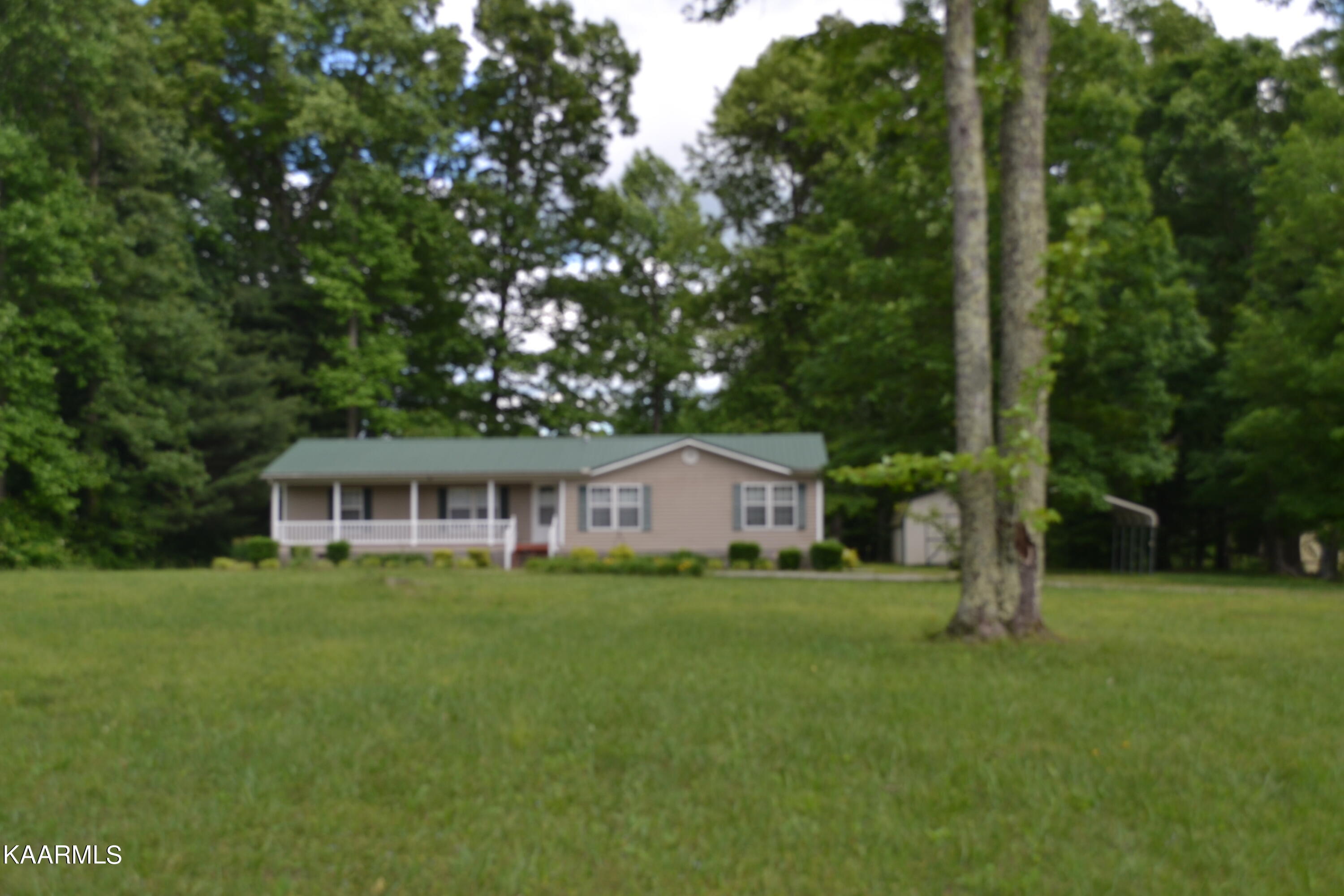 286 Jim Garrett Road Crossville, TN 38571 - Photo 28 of 30 Front Yard