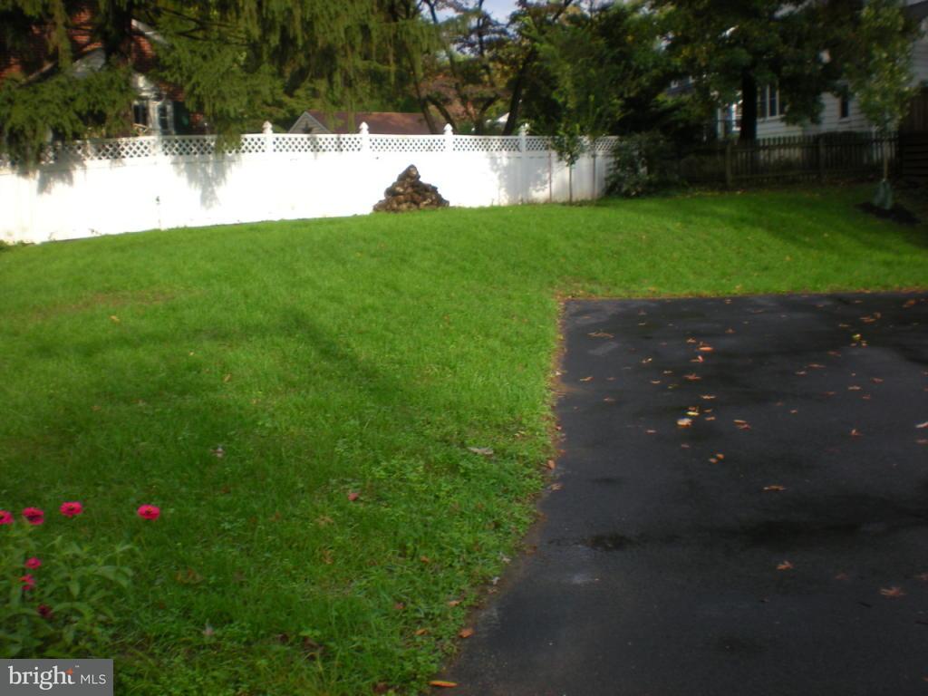 123 West End Avenue Lititz, PA 17543 - Photo 6 of 7