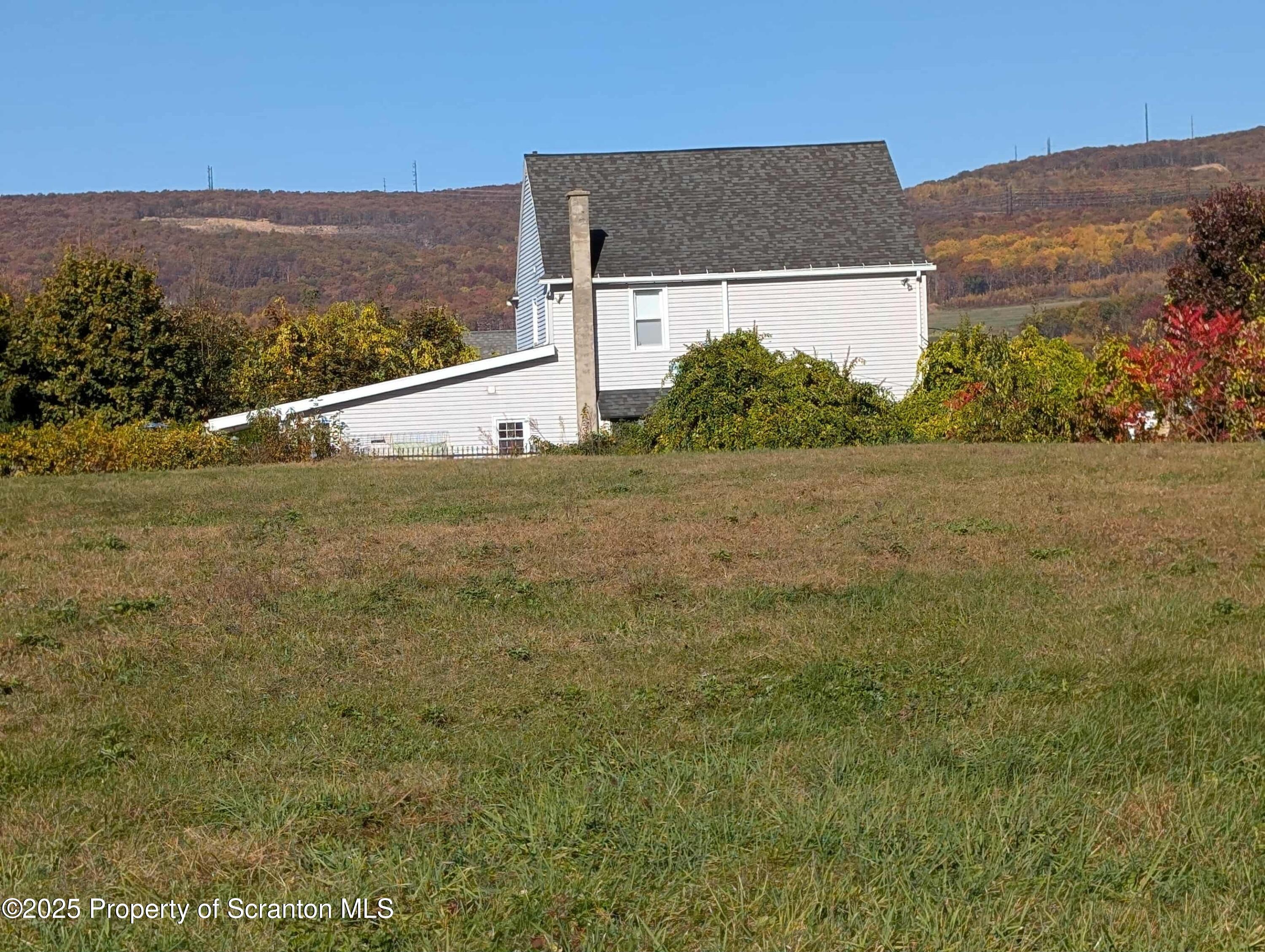 1501 Farr Street Scranton, PA 18504 - Photo 3 of 6 f0397d64-6386-4629-bb28-7bba8b66b9b9