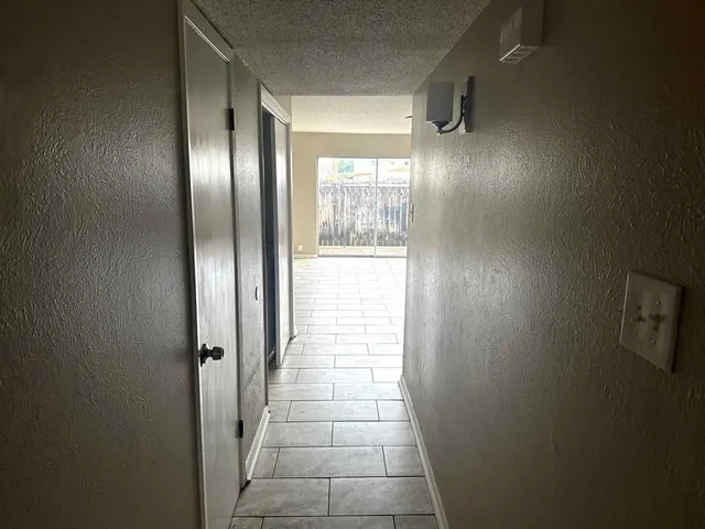 $1,400 | 588 Oak Avenue, Unit B, Harahan, LA 70123