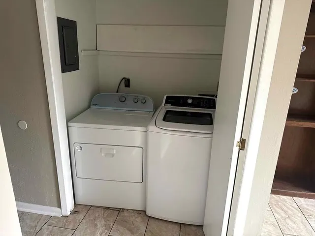 $1,400 | 588 Oak Avenue, Unit B, Harahan, LA 70123