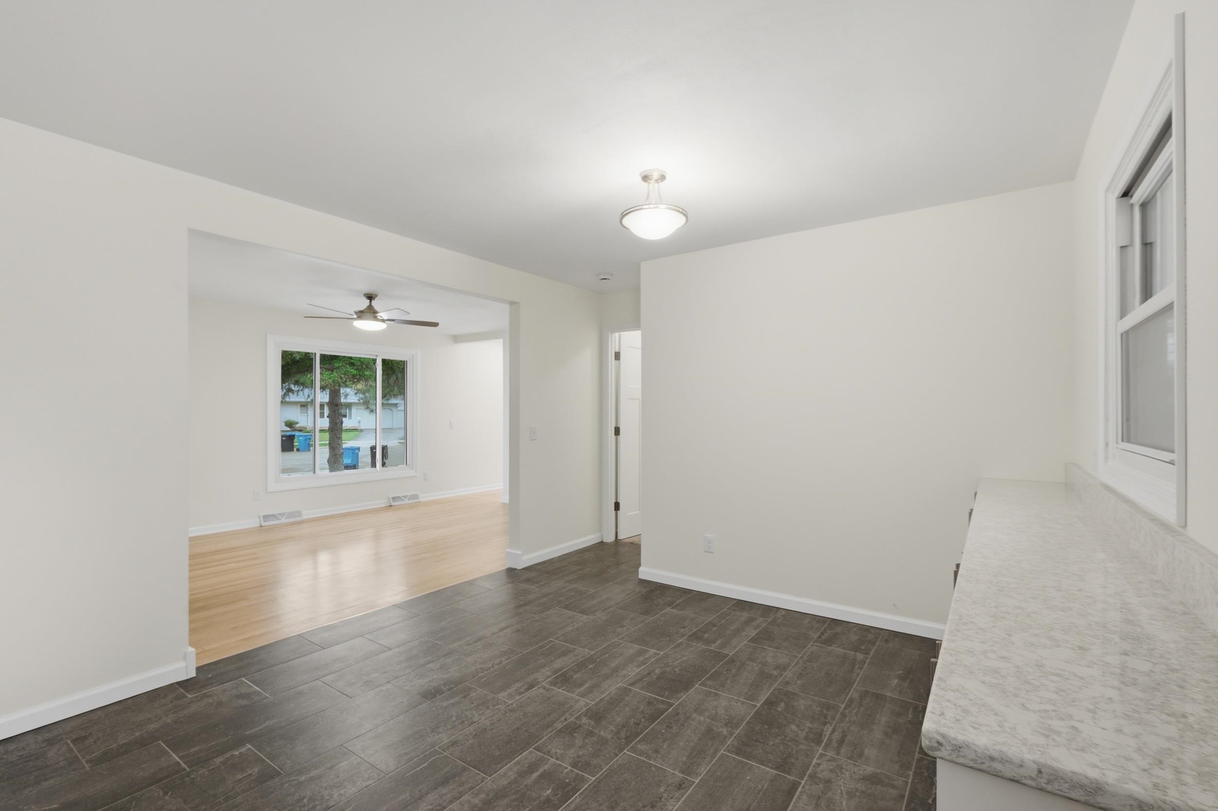 326 Prairie View Street Oregon, WI 53575 - Photo 4 of 33
