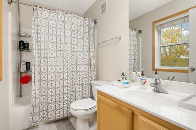 $3,650 | 14009 52nd Avenue North, Plymouth, MN 55446