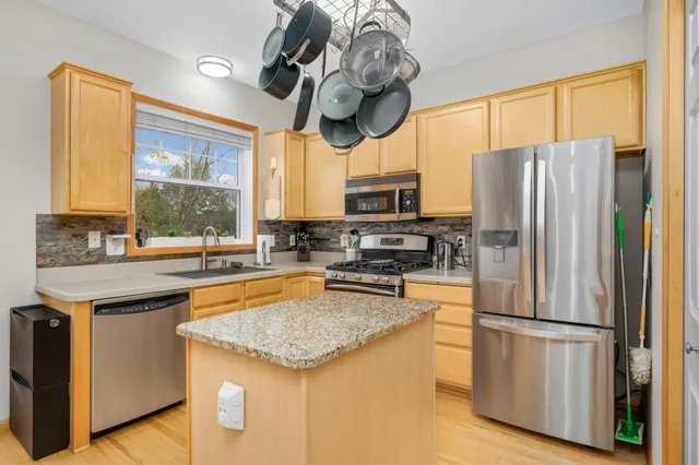 $3,650 | 14009 52nd Avenue North, Plymouth, MN 55446