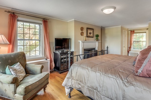 54 Emerson Road Winchester, MA 01890 - Photo 17 of 29 Gallery Image 17