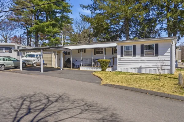 $125,000 | 1346 Newport Avenue, Unit C11, Attleboro, MA 02703