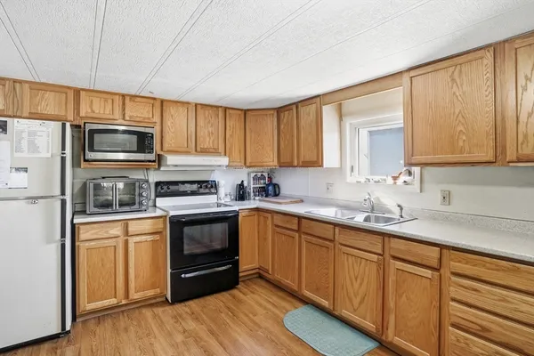 $125,000 | 1346 Newport Avenue, Unit C11, Attleboro, MA 02703