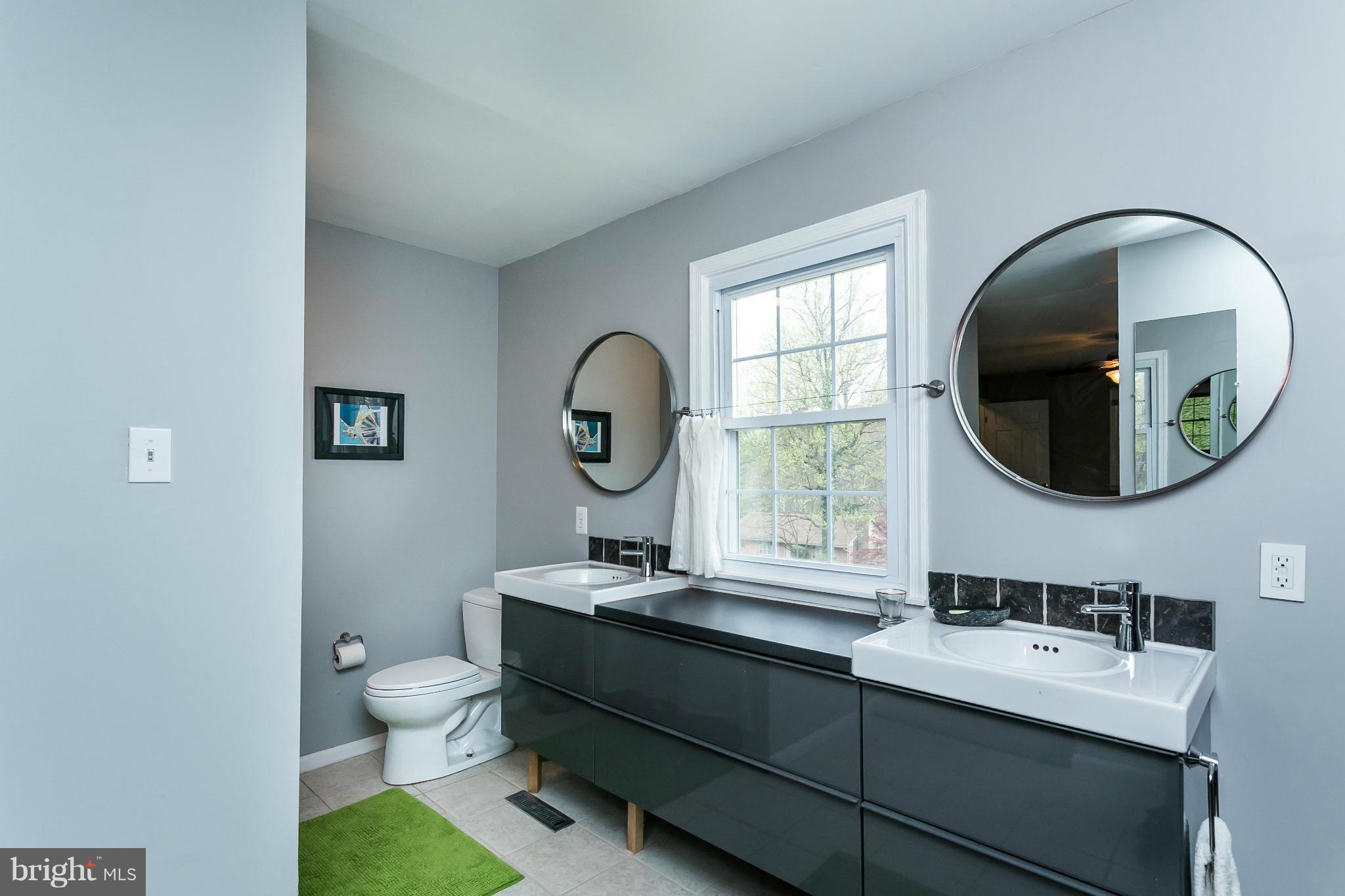 1109 Valewood Road Baltimore, MD 21286 - Photo 14 of 30 Bath (Master)
