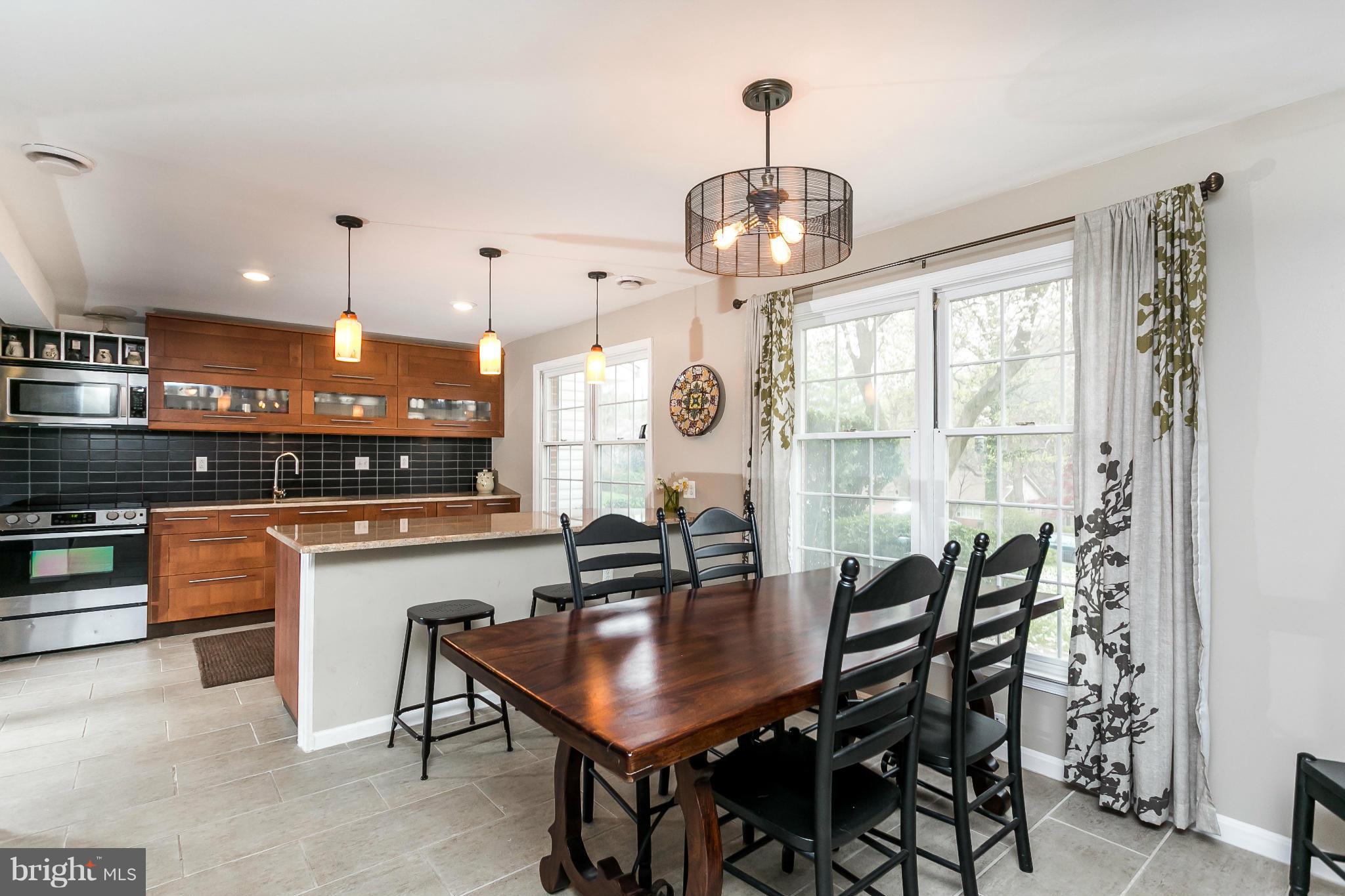 1109 Valewood Road Baltimore, MD 21286 - Photo 3 of 30 Kitchen&Dining Areas